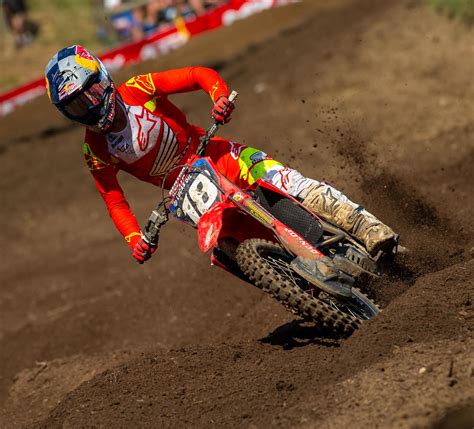 JETT LAWRENCE INTERVIEW: “I HAVE BEEN WAKING UP THINKING OF HIM WITH THE RED PLATE” - Motocross ...