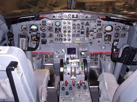 Boeing 737-200 - Price, Specs, Photo Gallery, History - Aero Corner