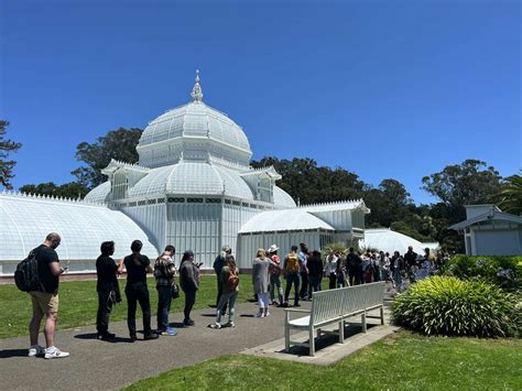 People queue hours to see ‘once-in-a-lifetime’ phenomenon in SF