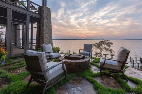 Patio with firepit and beautiful lake view - ''Incredible!'' Is what ...