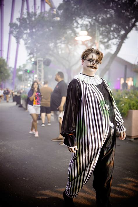 Howl-O-Scream Returns to SeaWorld San Antonio - San Antonio Magazine