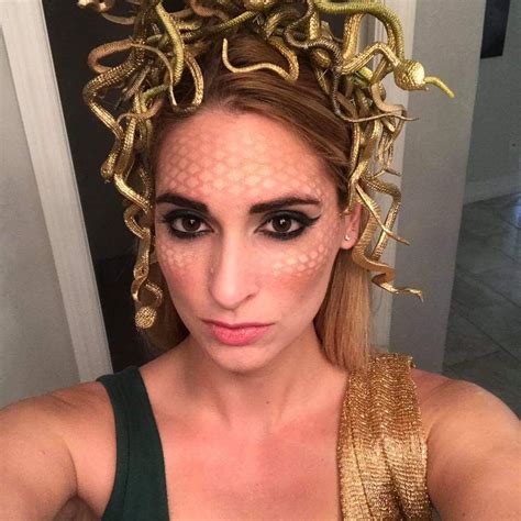 Medusa | Medusa halloween, Medusa halloween costume, Medusa costume