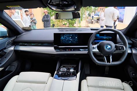 √BMW i5 eDrive40 Shows White Interior At Goodwood FoS - BMW Nerds