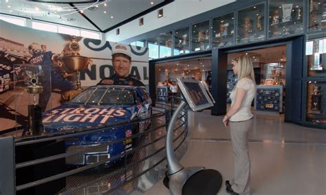 Visit the Museum of NASCAR Legend Mark Martin | Arkansas.com