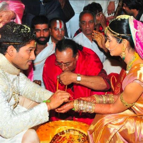 Allu Arjun and Sneha Reddy wedding photos are straight out of a fairtytale - View pictures