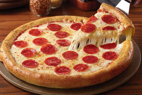 Chuck E. Cheese’s from America’s 35 Favorite Pizza Chains 2017 - The ...