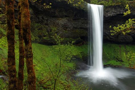 21 of the Best Portland Oregon Waterfalls to Visit - Scenic States