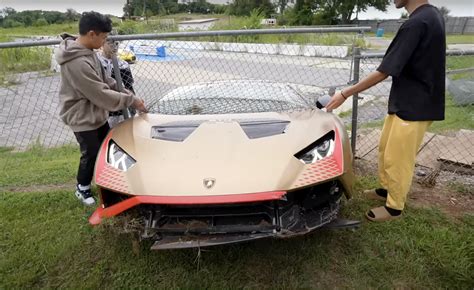 YouTubers Crash $330K Lamborghini At Abanonded Dragstrip