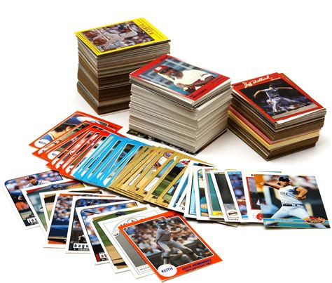 Baseball Card Collector Box with Over 500 Cards: Amazon.ca: Sports ...