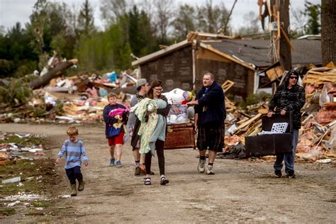 Police: Nearly all power restored in Gaylord after tornado ...