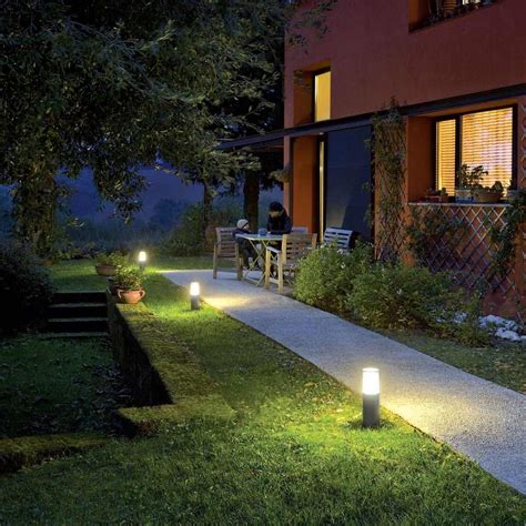 14 Outdoor Lighting Trends for 2018 | Solar lights garden, Outdoor path lighting, Outdoor ...