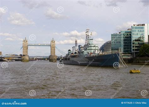 HMS Belfast and Tower Bridge Editorial Image - Image of navy, world: 977625