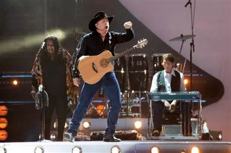 Garth Brooks to play 'secret encore' at final Croke Park gig after fans go home - Dublin Live