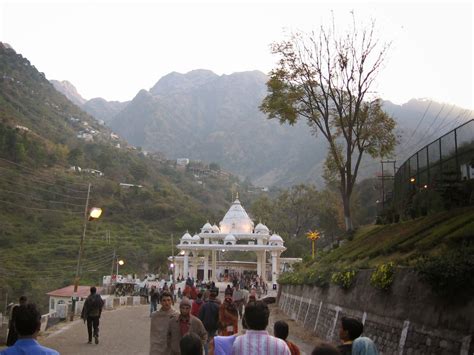 Toursolutiononline: Maa Vaishno Devi Yatra Packages