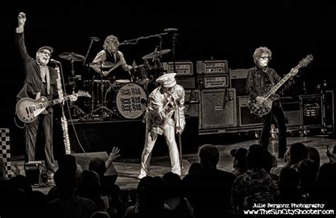 Cheap Trick at the Palms Pearl Theatre in Las Vegas - PHOTOS