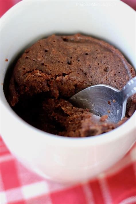 2 Minute KETO Chocolate Mug Cake (with Video) - The Soccer Mom Blog