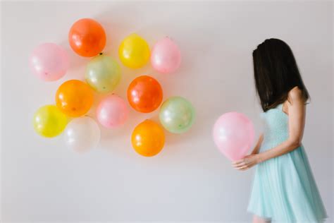 Static Electricity Balloon And Wall