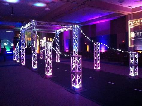 brooklyn bridge prom - Google Search | Prom decor, Prom theme, Paris ...