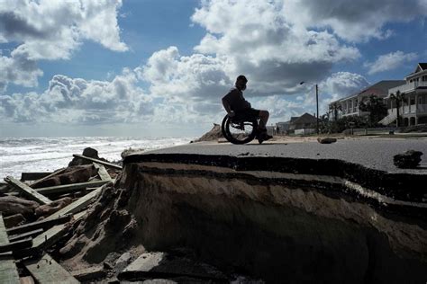 Hurricane Matthew Leaves Flooding and Destruction in its Wake - ABC News