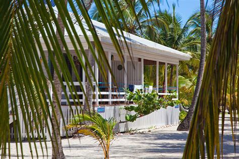 Pelican Beach Resort | Belize Resorts | Natural Habitat