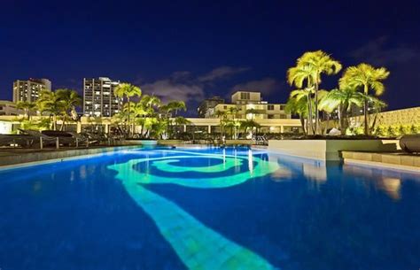 Hilton Waikiki Beach - UPDATED 2018 Prices, Reviews & Photos (Honolulu, Hawaii) - Hotel ...