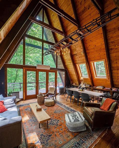 Top 6 Modern Cabin Houses We've Seen This Season