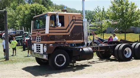 Dodge cabover with 8V71 Detroit at Clifford Truck Show 2016 - YouTube