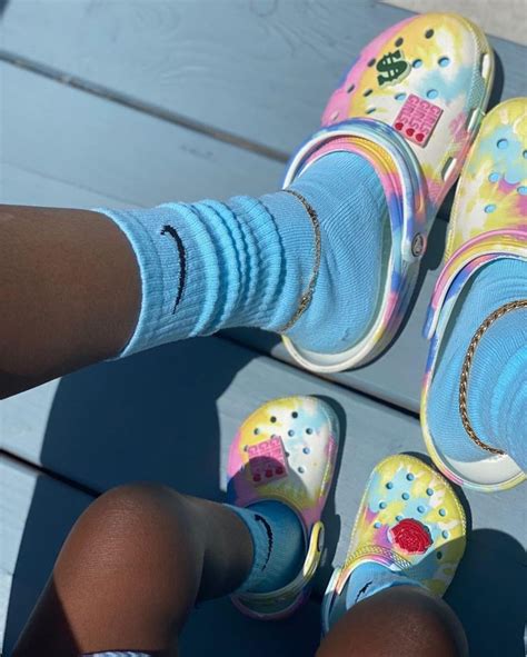 𝚜𝚠𝚘𝚘𝚜𝚑 𝚜𝚘𝚌𝚔𝚜 on Instagram: “Swoosh socks + Crocs 💙 @kaja.z.hall ...