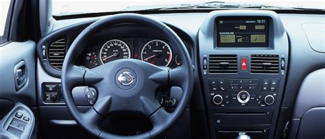 Nissan Almera (2002 - 2007) - AutoManiac