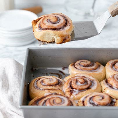 Cinnamon Rolls with Fleischmann's Yeast - Recipes | Tips | Bravo ...