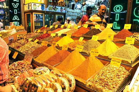 nomader what: Ooh la, the Istanbul (Egyptian) Spice Market