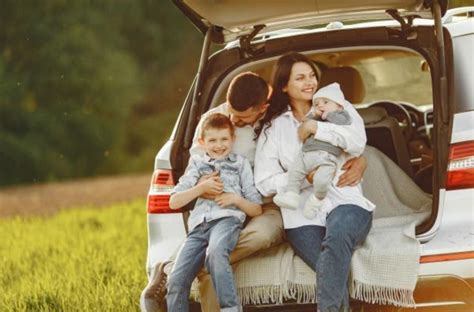 Family Road Trip Safety Tips: 5 Things You Should Know