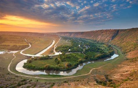 10 reasons to visit Moldova