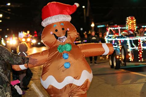 Santa Claus Parade Sees a Record Number of Floats: Here are the Winners ...