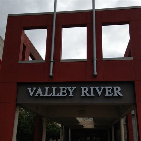 Valley River Center (Eugene) - All You Need to Know BEFORE You Go