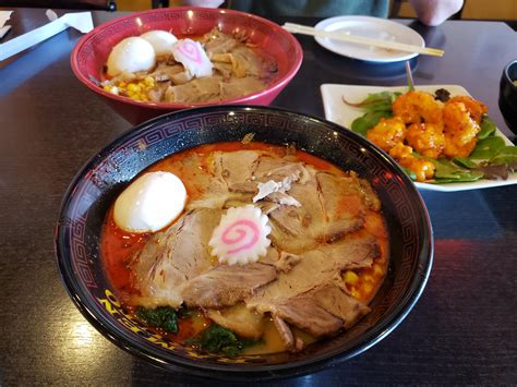 Ramen is better with extra chashu : ramen