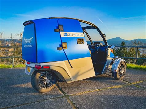 Arcimoto donates Deliverator e-trike to help Eugene's unhoused