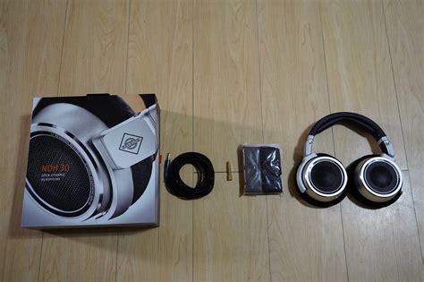 Premium Studio Headphone? | Neumann NDH 30 Review - Headphone.ph