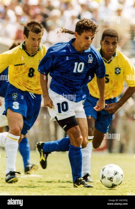 1994 world cup baggio hi-res stock photography and images - Alamy