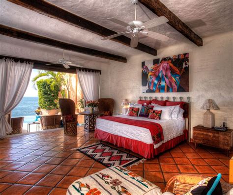 Bright and colourful Mexican hacienda style bedroom | Hacienda style bedroom, Hacienda style ...