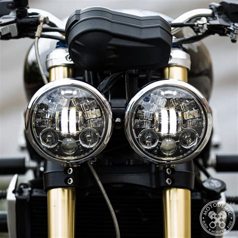 Dual Round Headlight LED Upgrade for Triumph • MOTODEMIC