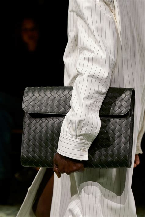 For Fall 2023 Bottega Veneta Debuts a Variety of Bags - PurseBlog