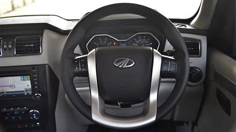 Mahindra Scorpio 2018 S5 Interior Car Photos - Overdrive