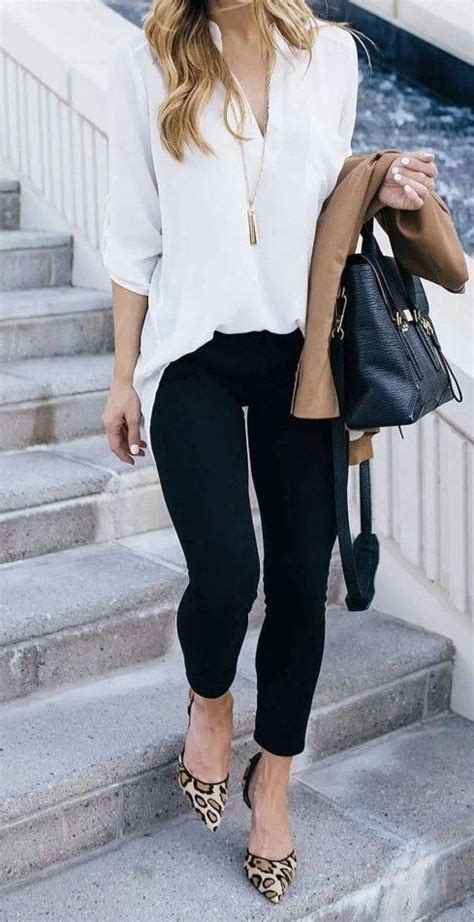 Business Meeting Outfits Ideas To Makes You Look Stylish 29 | Casual work outfits, Work outfits ...