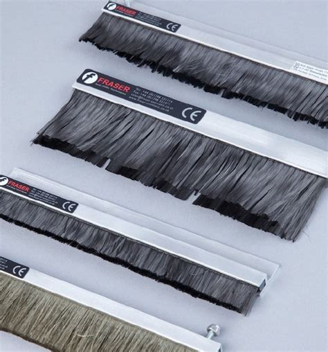 Fraser 101 Carbon Fibre Anti-Static Brush, 1500mm