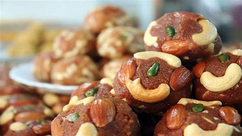 Pinni Recipe | Eid Recipes in English