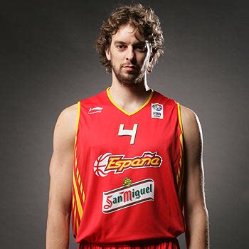 Wallpaper World: Spanish Professional Basketball Player "Pau Gasol"