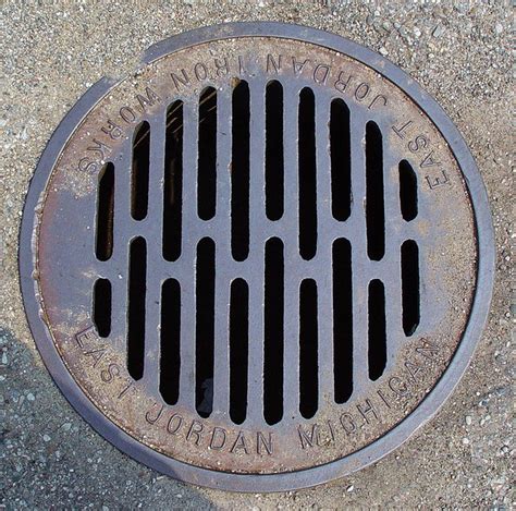 East Jordan, Michigan Cast Iron Manhole / Drain Cover - Holland - 7/22/09 | Flickr - Photo Sharing!