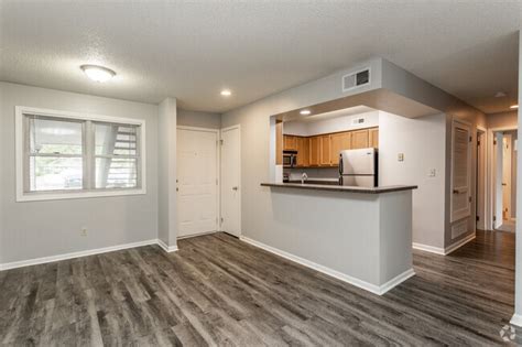 1 Bedroom Apartments under $900 in West Des Moines IA - 150 Rentals | Apartments.com