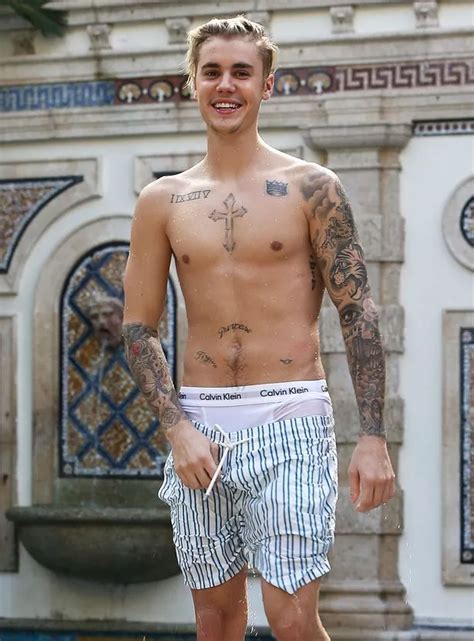 Has Justin Bieber stripped off for a naked selfie? 'Leaked' picture 'is ...